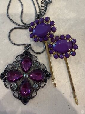 Purple Gemstone Pendant Necklace and Hair Pins Set
